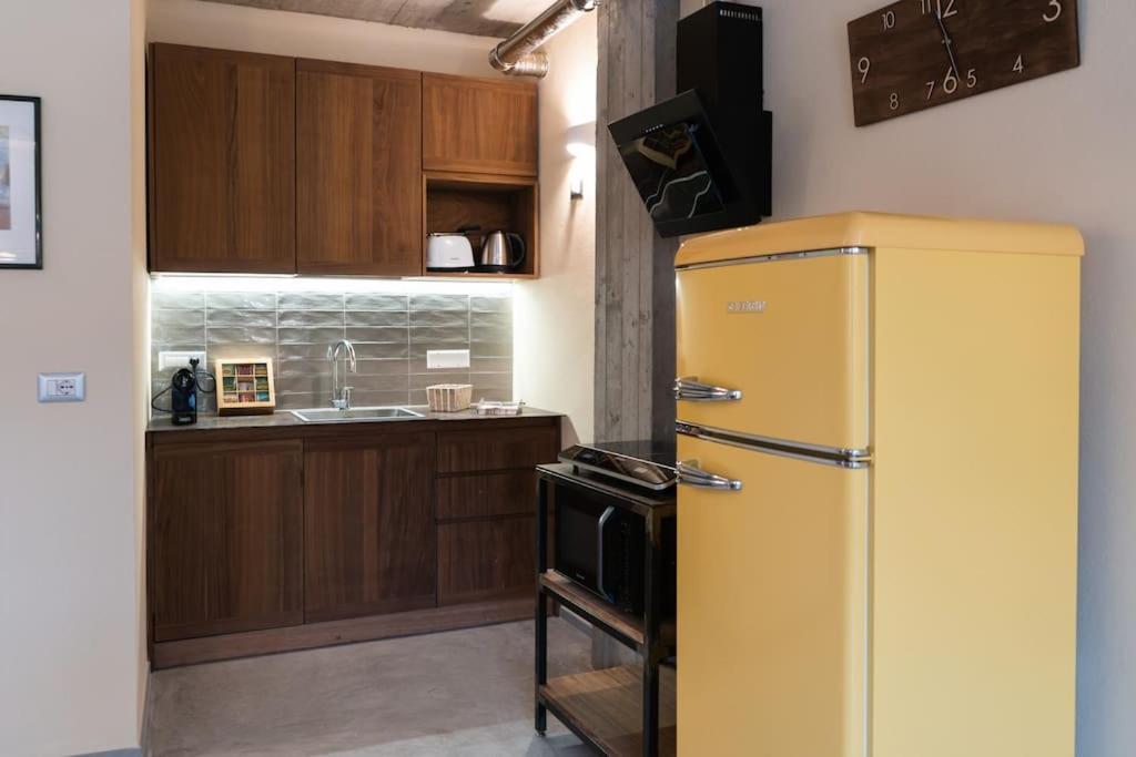 Ferienwohnung Centro Storico Recinto Dei Nobili 4-Private Parking Asti Exterior foto